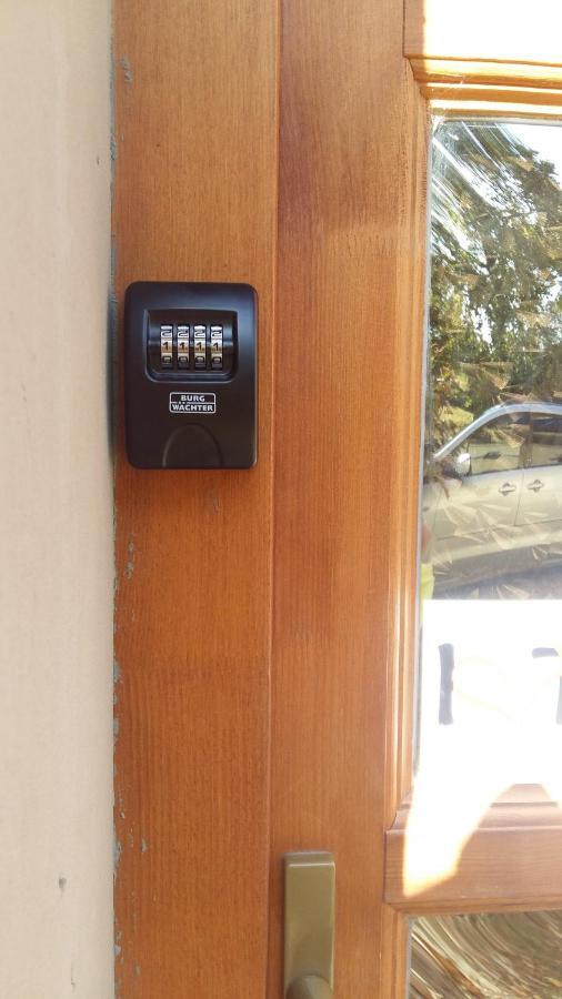 Váralja Apartman Tata Esterno foto